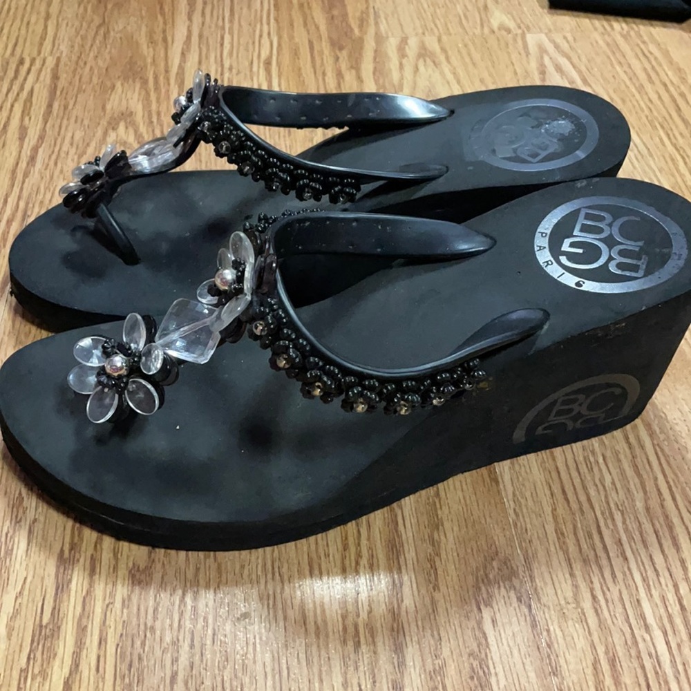 BCBG Paris wedge flip flops